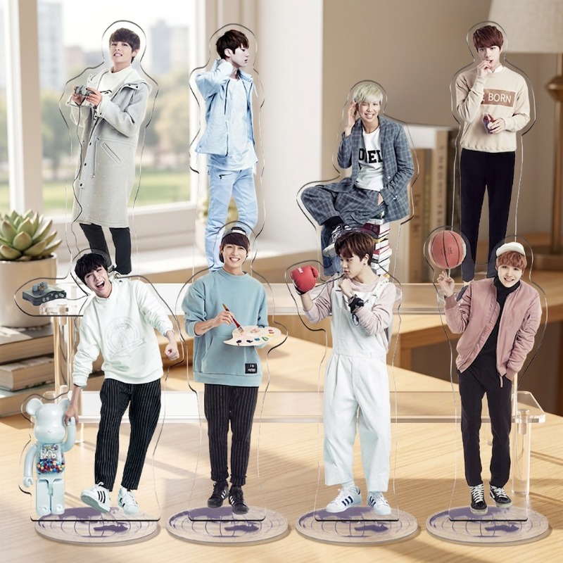 Anime Peripherals Kim Taehyung - Anime Merchandise Figure avaliação e preço